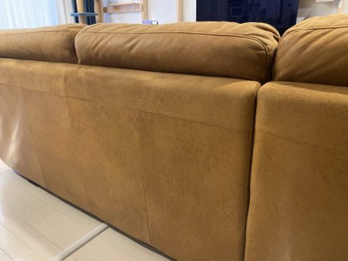 IMG_1282-2-500x375 【ペットの爪に強いソファ】「レザーテックス」を検証してみた